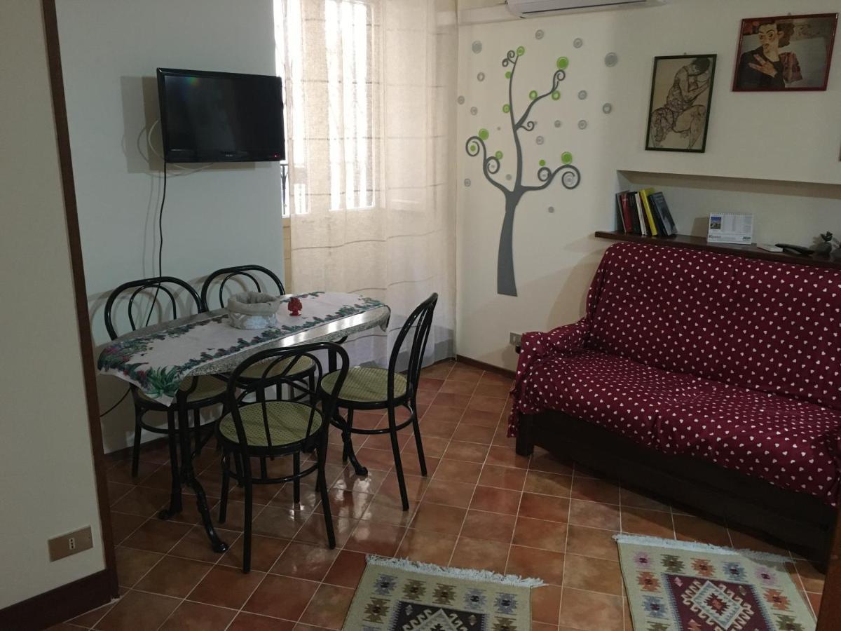Casuzza Casa Vacanze ปาแลร์โม ภายนอก รูปภาพ