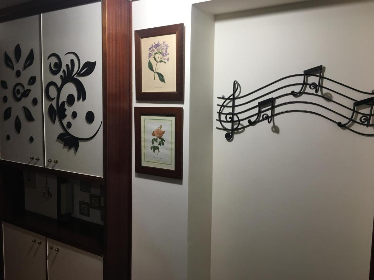 Casuzza Casa Vacanze ปาแลร์โม ภายนอก รูปภาพ