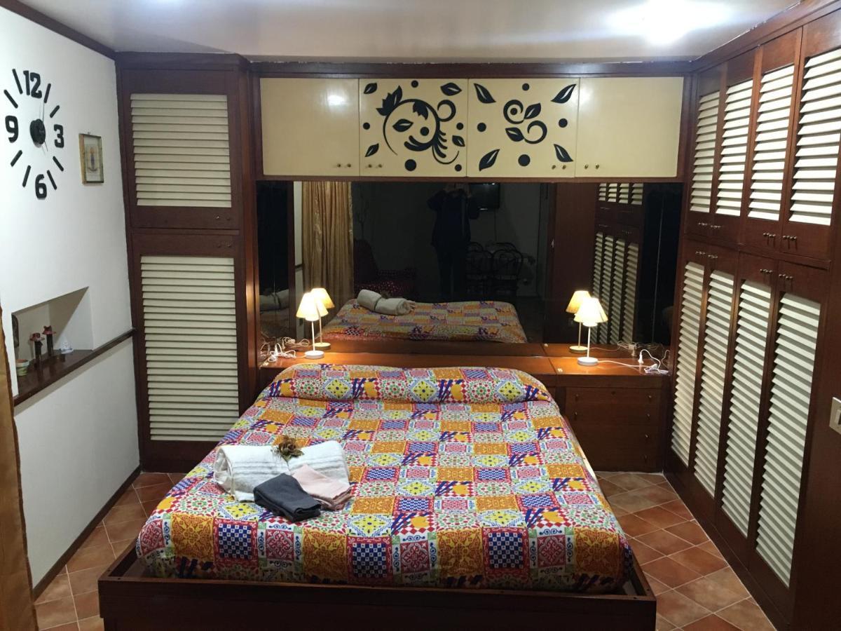 Casuzza Casa Vacanze ปาแลร์โม ภายนอก รูปภาพ
