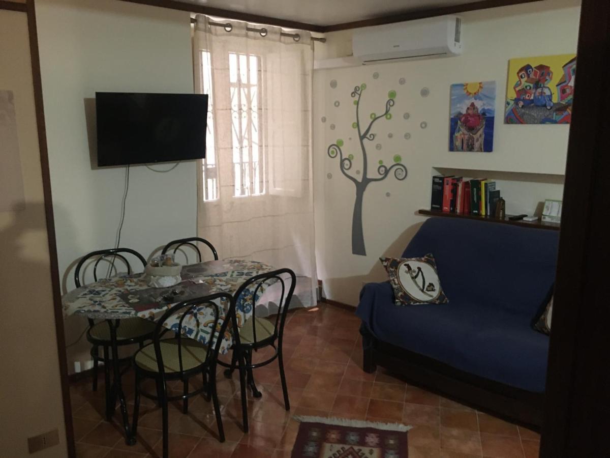 Casuzza Casa Vacanze ปาแลร์โม ภายนอก รูปภาพ